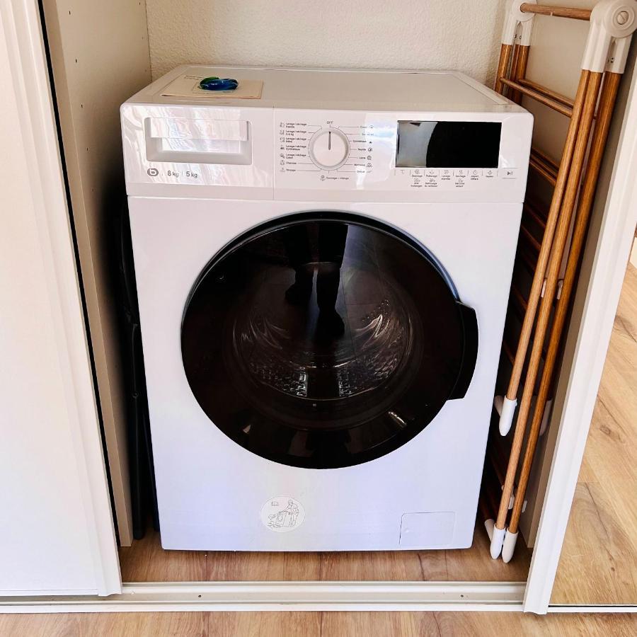 Ferienwohnung Modern 1 Bdr + Balcony + Free Parking + Ac + Pool L'Isle-d'Abeau Exterior foto